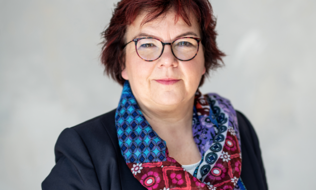 Dr. Claudia Eberle neue Schulleiterin der RJ-Gesamtschule