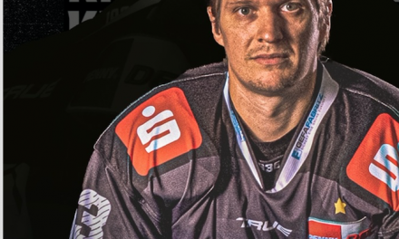 // Stadtteilchat mit Alexander Weiß, DEL2-Eishockeyspieler der Krefeld Pinguine