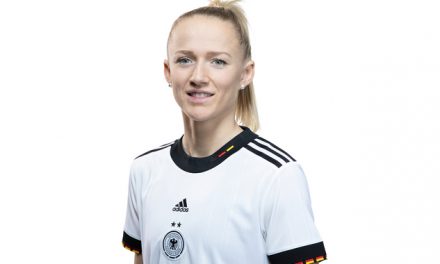 Lea Schüller Vize-Europameisterin und Fußballerin des Jahres