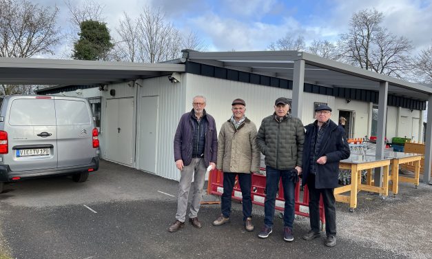 Lions Club Kempen unterstützt die Tafel Tönisvorst mit 2000 Euro