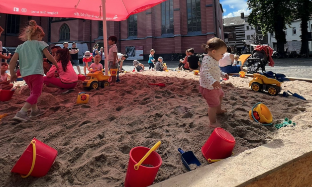 Ferien Sandkasten auf Kirch- und Concordienplatz