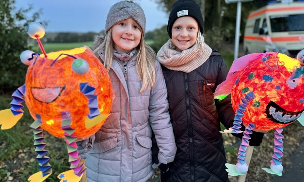 Das war der Martinszug in Tönisberg