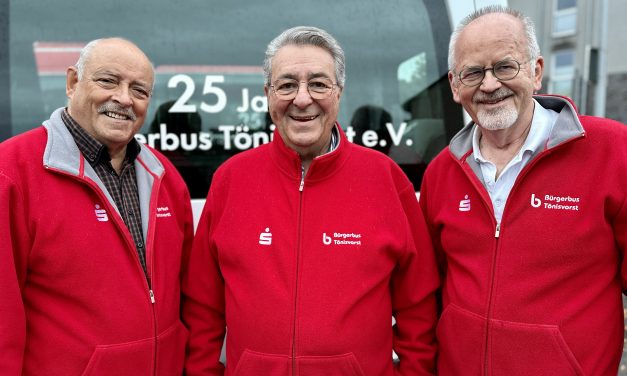 Zwei Männer fahren seit 25 Jahren Bürgerbus 