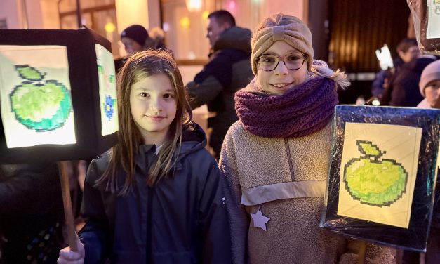 St. Martinszug in St. Tönis begeisterte Groß und Klein