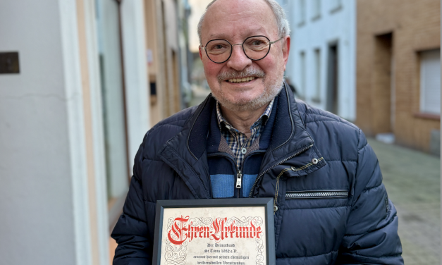 Peter Steppen zum Ehrenmitglied ernannt