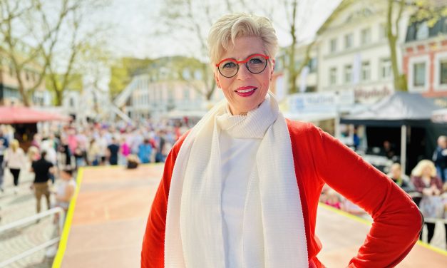 Frühlingsfest lockt mit Modenschau und buntem Programm