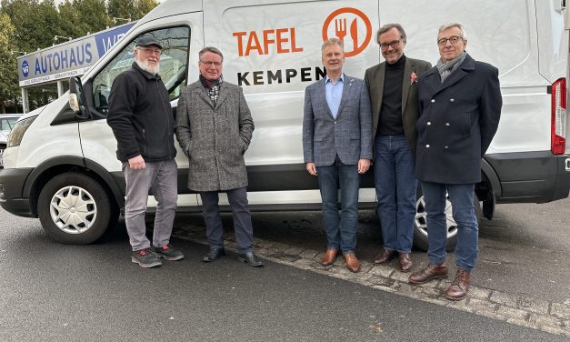 Neues Kühlfahrzeug für Kempener Tafel