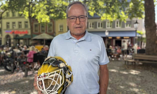 Stadtchat mit Karel Lang, ehemaliger Eishockeyprofi der Krefeld Pinguine