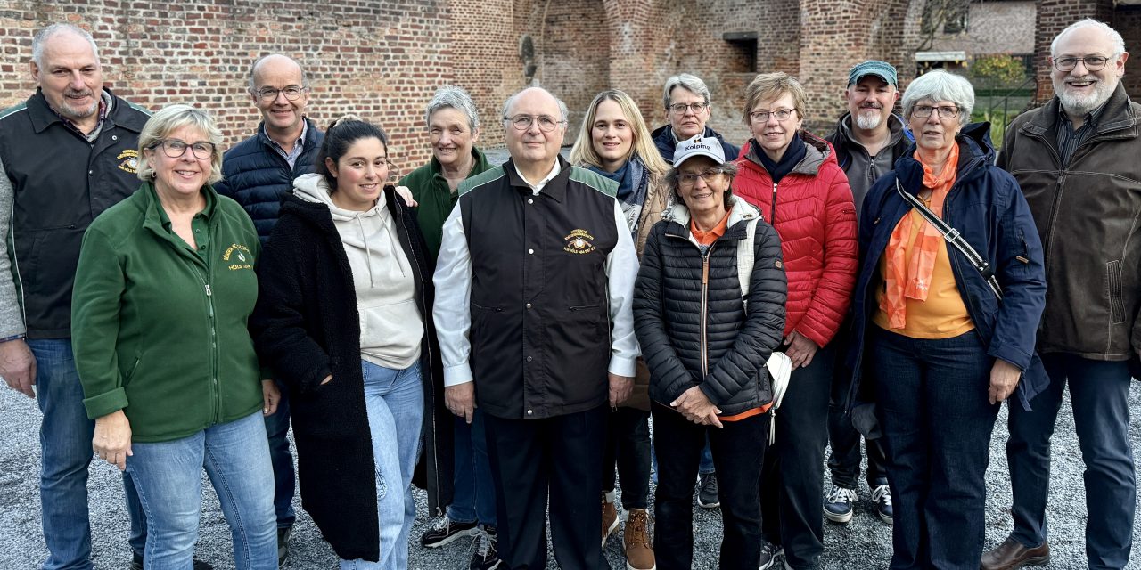 Adventsbasar im Heinrich-Joeppen-Haus und Weihnachtsklänge auf der Hülser Burg