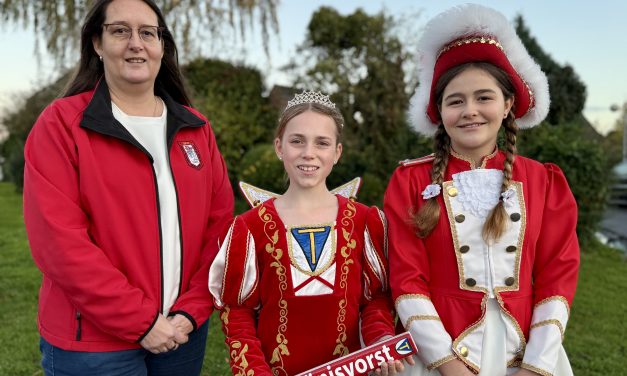 Kinderprinzessin Svenja I. regiert die Narrenschaar 