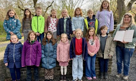 Schulchor seit 2016 beim Weihnachtssingen auf der Rennbahn dabei