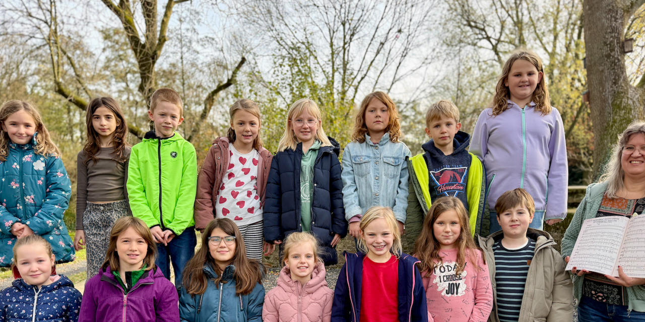 Schulchor seit 2016 beim Weihnachtssingen auf der Rennbahn dabei