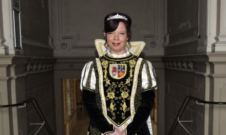 Stadtteilchat mit Stefanie Ridder, Karnevalsprinzessin der Stadt Krefeld