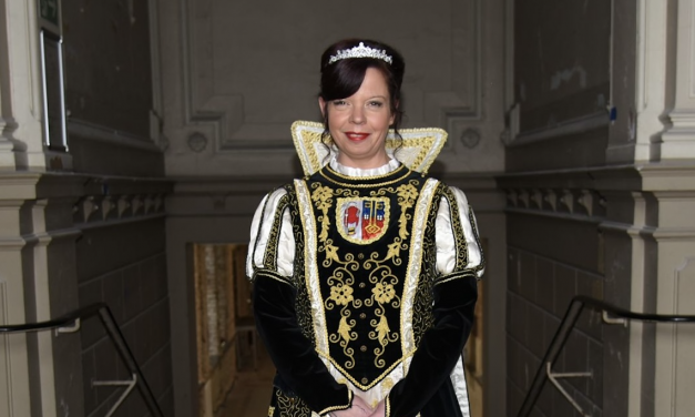 Stadtteilchat mit Stefanie Ridder, Karnevalsprinzessin der Stadt Krefeld