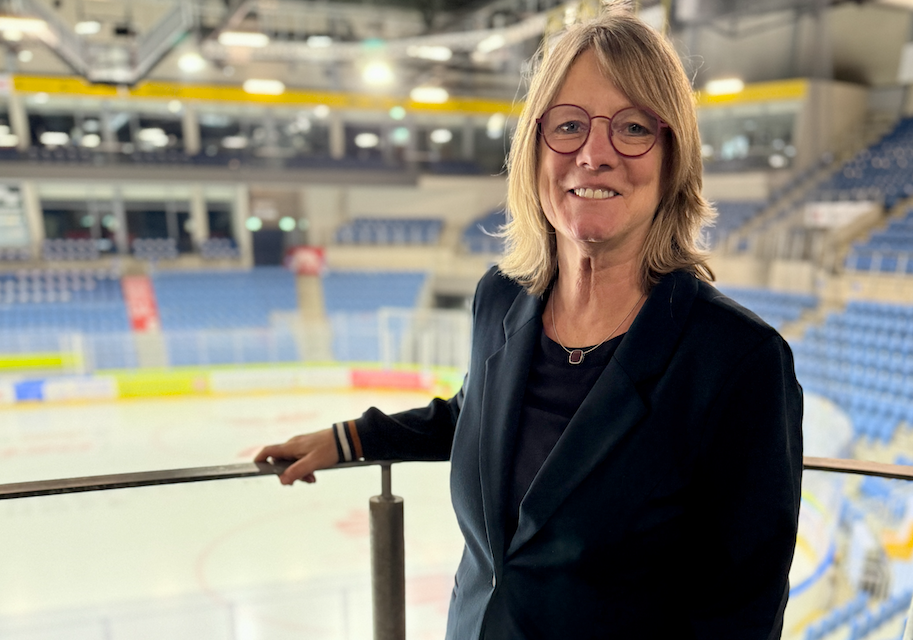Zwischen Eisfläche und Konzertbühne: Inge Klaßen ist seit 20 Jahren Arenamanagerin an der Westparkstraße