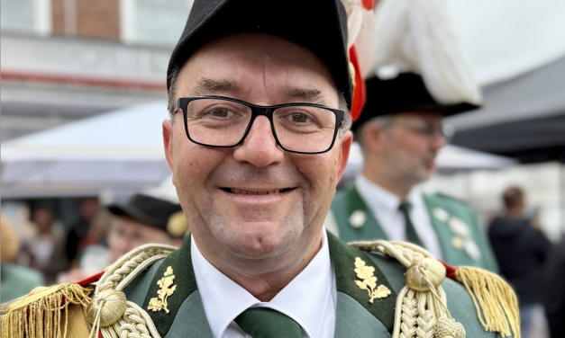 Großer Zapfenstreich: Philipp Voelkel übernimmt erstmals die Leitung