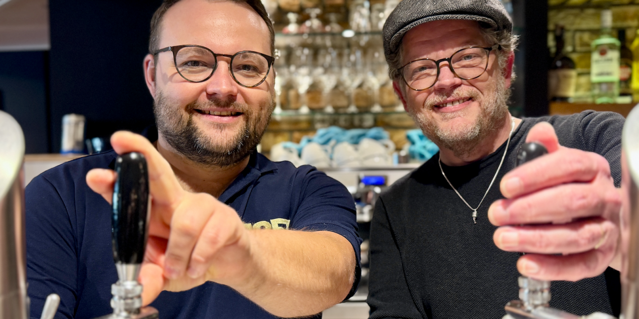 Vatertag auf dem Rathausplatz mit Live-Musik, DJ und kühlen Getränken