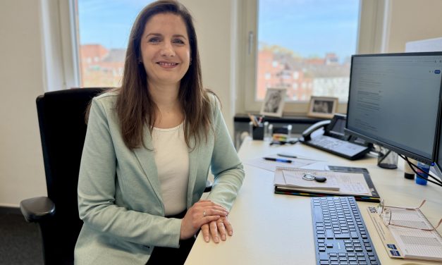 Zwischen Rathaus und Kreishaus: Julia Neumann organisiert den Alltag von Landrat Bennet Gielen
