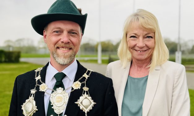 Marcel Rosin ist neuer Schützenkönig von Voesch