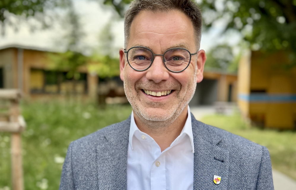 Gemeindechat mit Stefan Schumeckers (CDU), Bürgermeister der Sport- und Freizeitgemeinde Grefrath