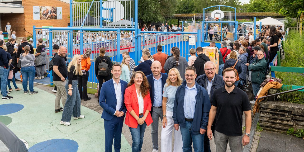 Neues Multifunktions-Sportfeld in Oedt eröffnet