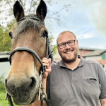 Stadtteilchat mit dem neuen Martinsdarsteller von Hüls Sebastian Naebers